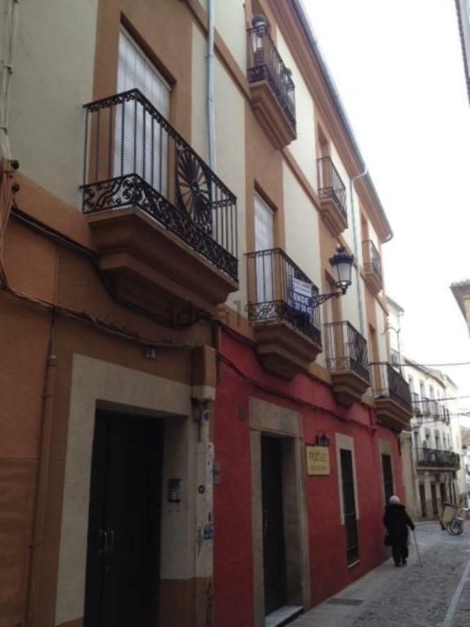 Adama Apartamento Turistico Caceres Luaran gambar